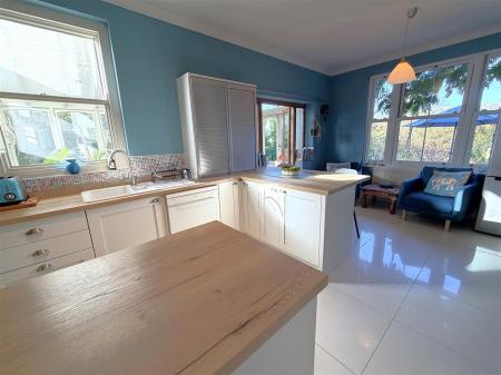 kitchen.jpeg