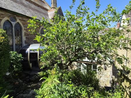 Garden and pod.jpg
