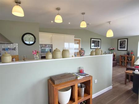 Living area.jpg