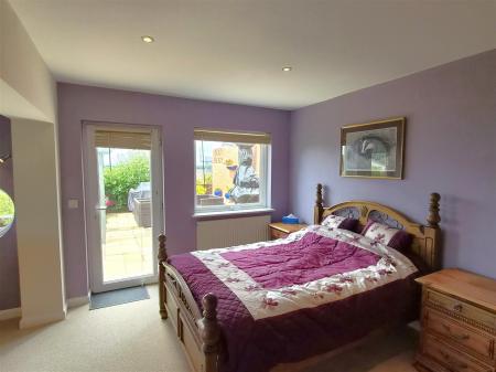 Bedroom 2.jpg