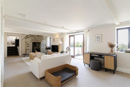 sitting room.jpg