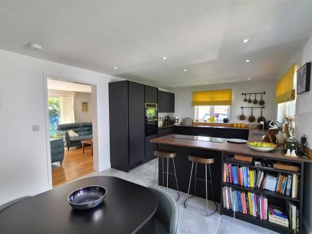 Beam Ends kitchen breakfast room