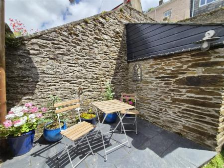 Shared sitting out area