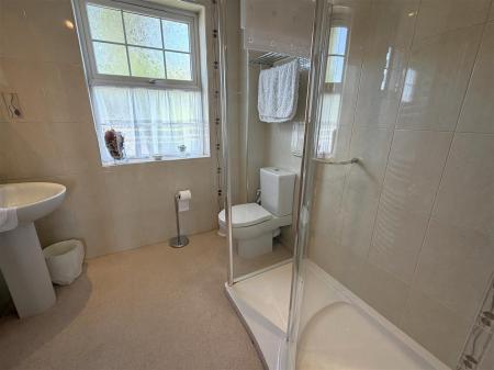 ensuite 2.jpeg