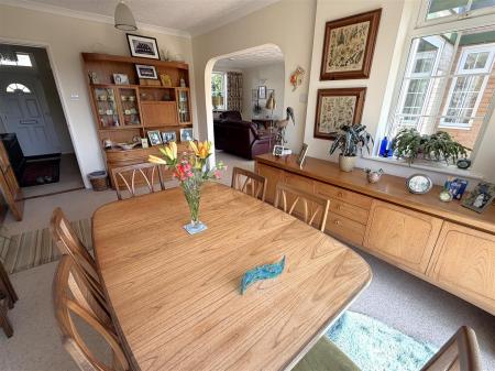 dining area.jpeg