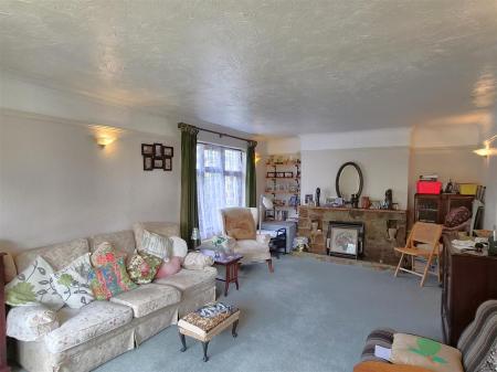 Sitting room 2.jpg