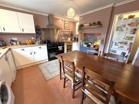 kitchen 2.jpeg