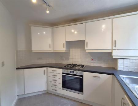 Kitchen 2.jpg