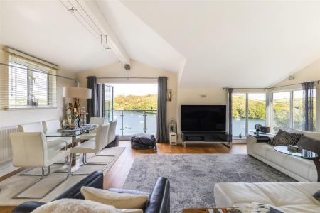 sitting room.jpg