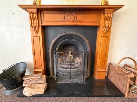 Media image 02
