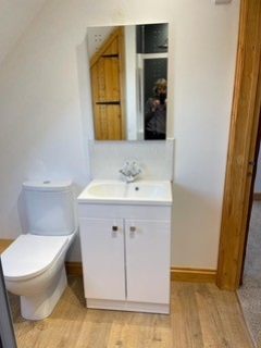 SHOWER ROOM 3