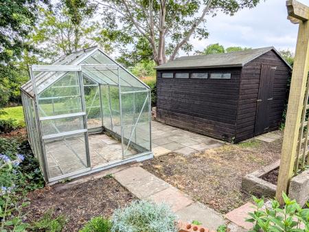 PXL_20250522_095336495.MP2