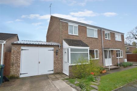 T6417 24 Chevin Close.JPG