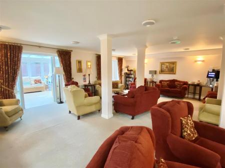 Residents lounge.jpg