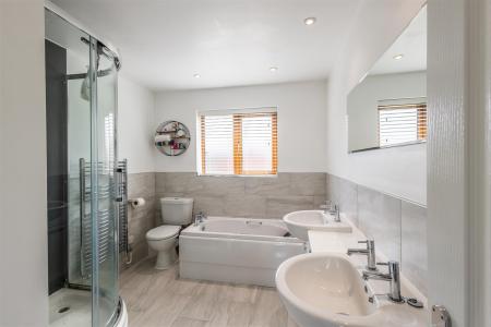 5 High Ridge Way-5.jpg