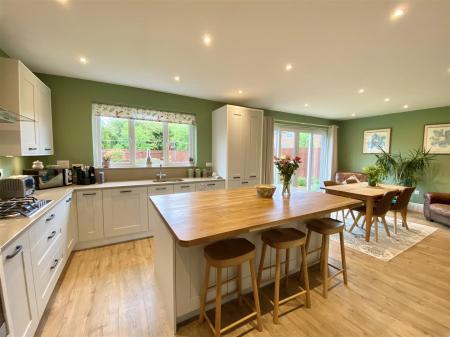 62 Juniper Road-9.jpg