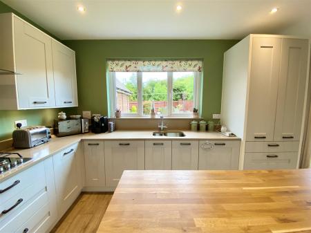 62 Juniper Road-5.jpg