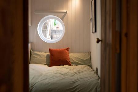 Second cabin bedroom.jpg