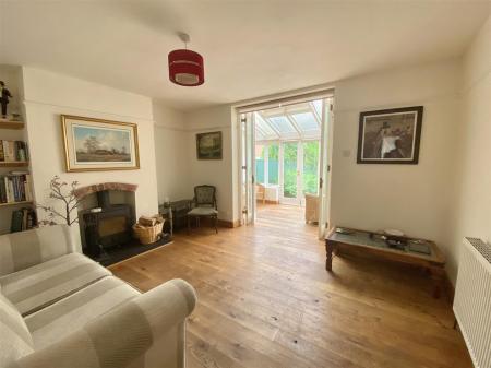 11 Bank Drive-13.jpg