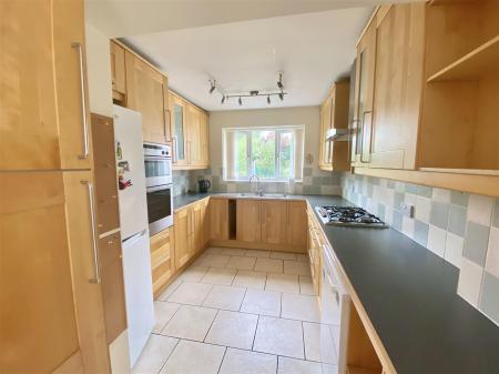 11 Bank Drive-11.jpg