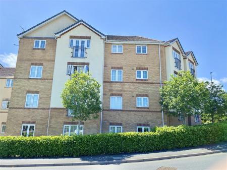 7 Greenfield Gardens-7.jpg