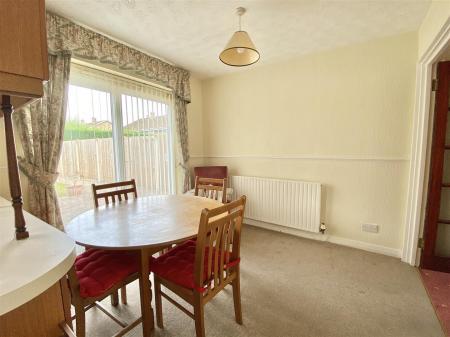 2 Ashfields Rd-10.jpg