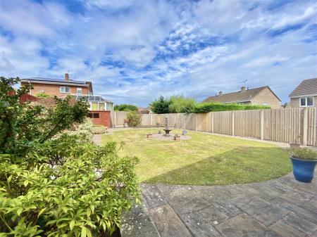 2 Ashfields Rd-8.jpg