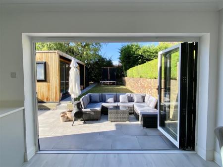 54 Mytton Oak Rd-4.jpg