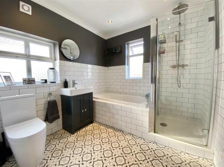 54 Mytton Oak Rd-21.jpg