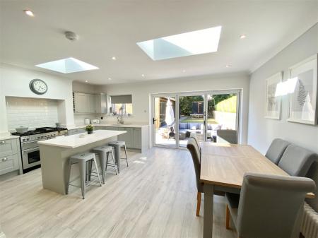 54 Mytton Oak Rd-7.jpg
