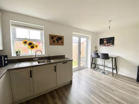 10 morris Grove-14.jpg