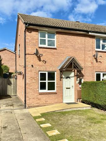 25 Sawstin Close-3.jpg