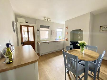 3 Caradoc View-17.jpg