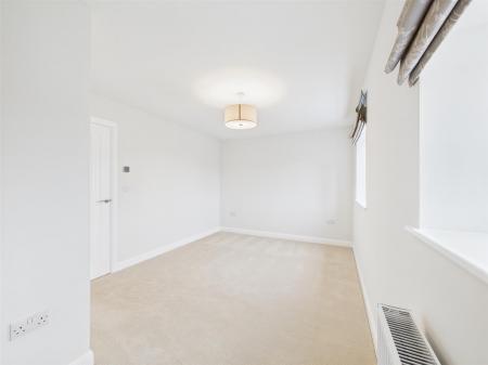 Annesley-Master-Bedroom (1).jpg