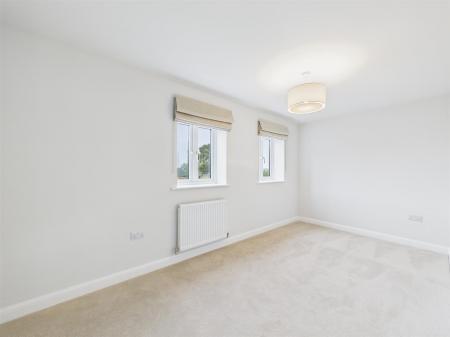 Annesley-Bedroom-2 (1).jpg