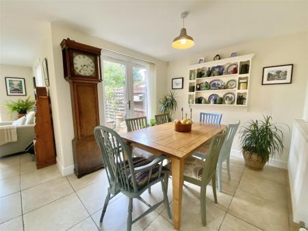 Chatworth lounge 2.jpg