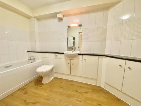 14 Radbrook House-9.jpg