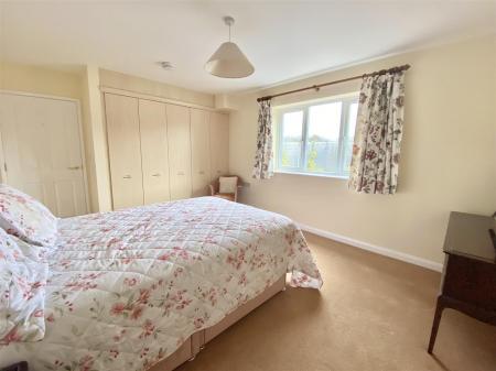 14 Radbrook House-11.jpg