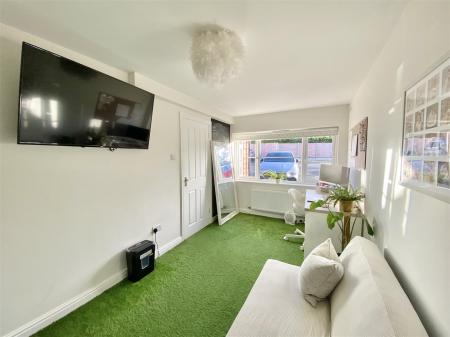 22 Hanley Lane-1.jpg