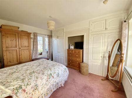 103 Harlescott Lane-10.jpg