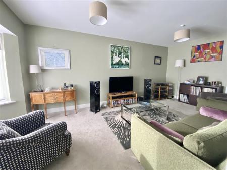 Jancy close. -10.jpg