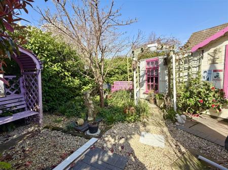 New pics for church close bicton. -3.jpg