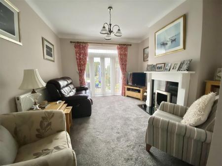 134 Monkmoor rd-16.jpg