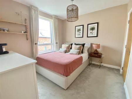 Dalgleighs Cres-1.jpg