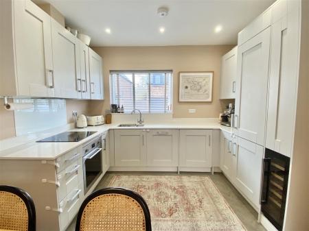 Dalgleighs Cres-4.jpg