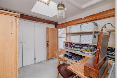 interior017.jpg