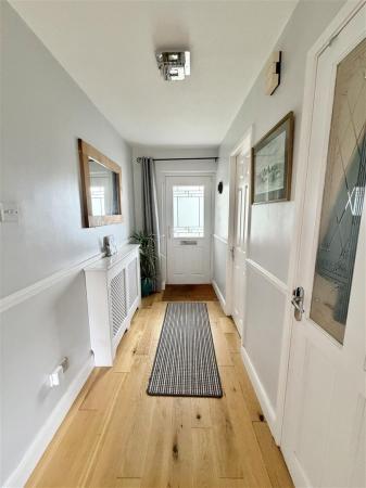 8 Camross Dr-9.jpg