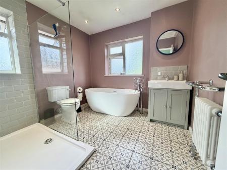 32 Grangefields Rd-11.jpg