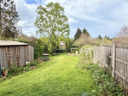 32 Grangefields Rd-7.jpg