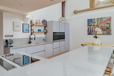 interior03.jpg